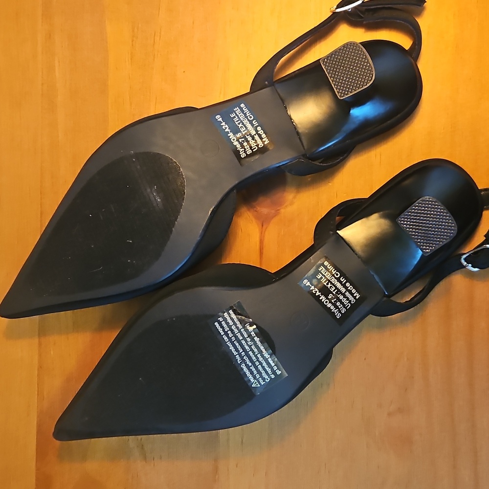 Black Slingback Heels / Oliva Miller - Picture 4 of 6